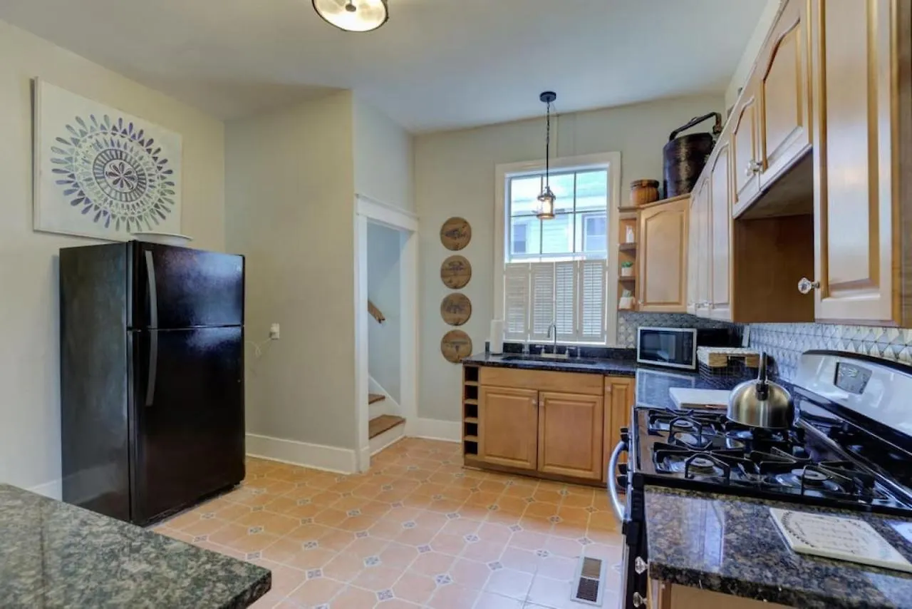 Best Historic Retreat Home In Midtown Memphis Ferienhaus